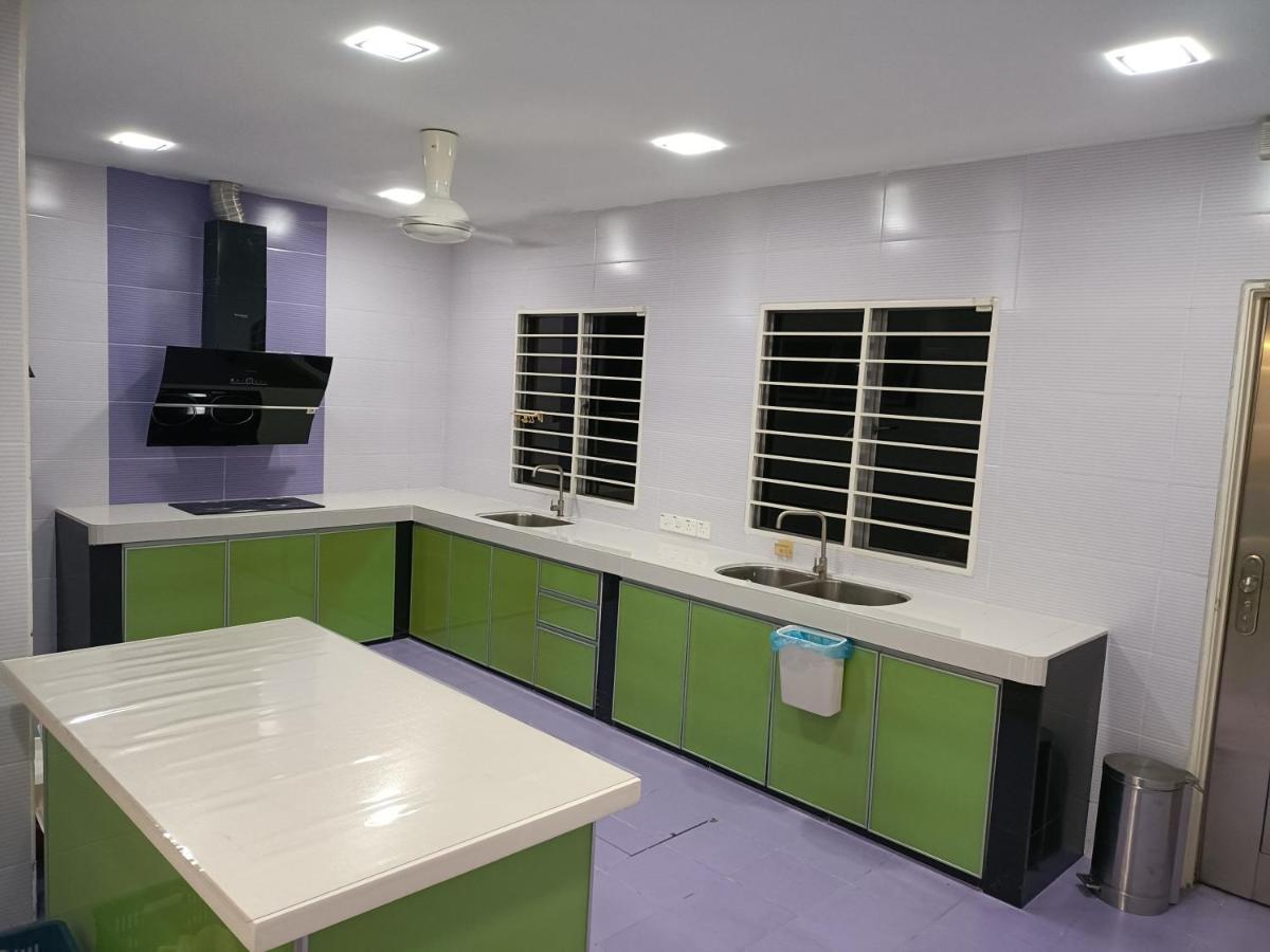 Entire Residential Home•Jia Residences Bkt Serdang沙登温暖的家 Seri Kembangan Ngoại thất bức ảnh
