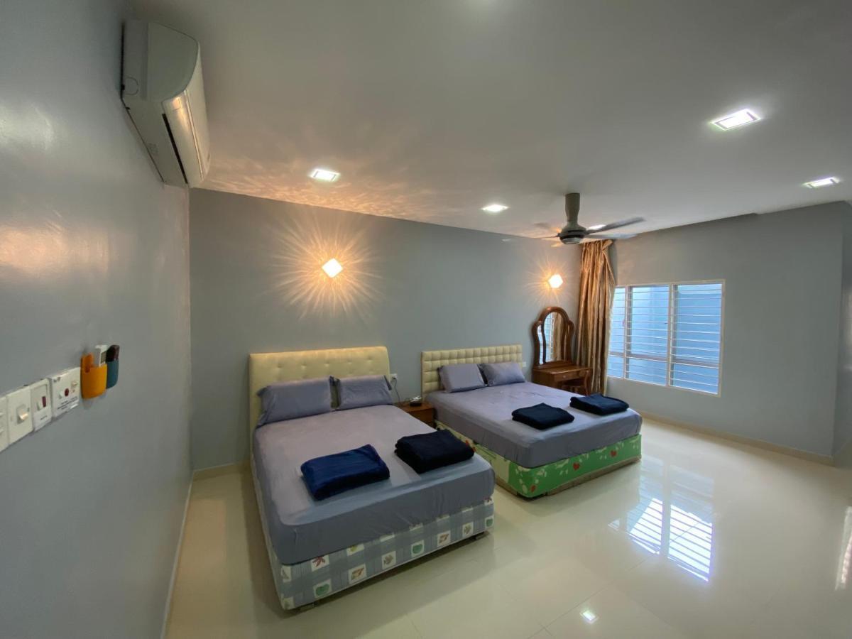 Entire Residential Home•Jia Residences Bkt Serdang沙登温暖的家 Seri Kembangan Ngoại thất bức ảnh