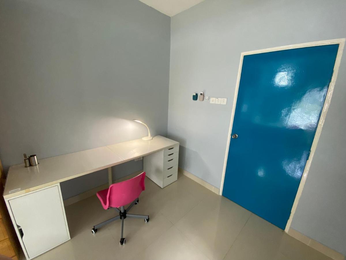 Entire Residential Home•Jia Residences Bkt Serdang沙登温暖的家 Seri Kembangan Ngoại thất bức ảnh