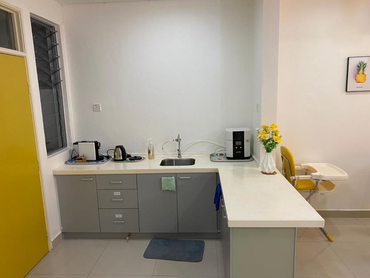 Entire Residential Home•Jia Residences Bkt Serdang沙登温暖的家 Seri Kembangan Ngoại thất bức ảnh